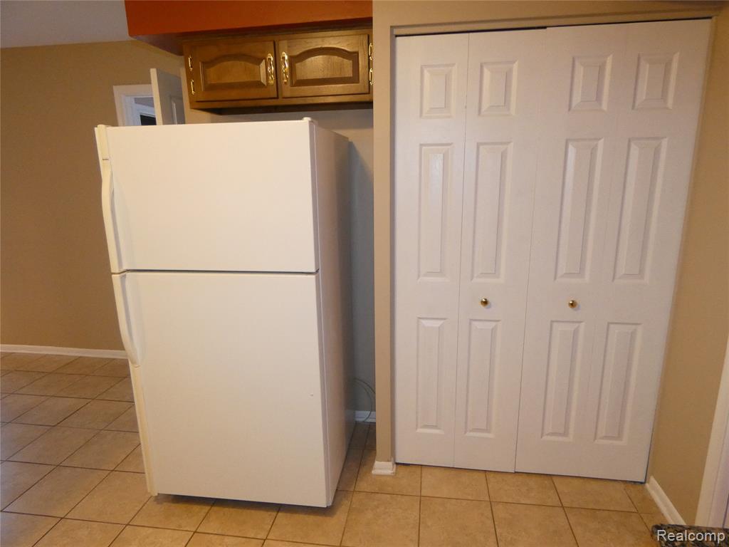 7122 Pebble Park Drive, West Bloomfield, MI — Photo 14