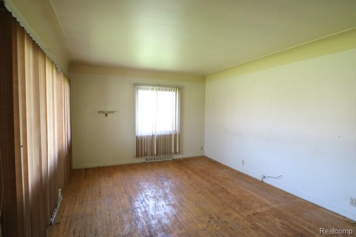 5482 Shamrock Lane, Flint, MI 48506 — Photo 7