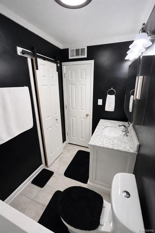 6101 Woodsdale Drive, Grand Blanc, MI 48439 — Photo 10