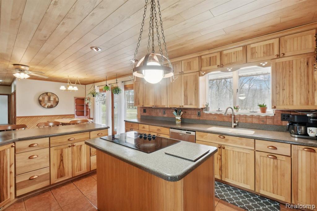 8460 ARBELA Road, Millington, MI 48746 — Photo 16