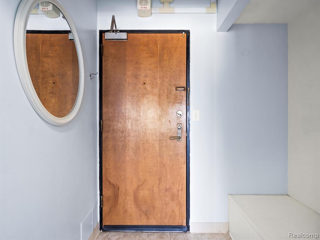 555 E WILLIAM Street, 18H, Ann Arbor, MI 48104 — Photo 11