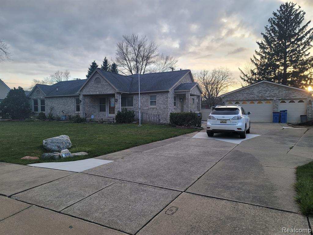 5096 CLIPPERT Street, Dearborn Heights, MI 48125 — Photo 33