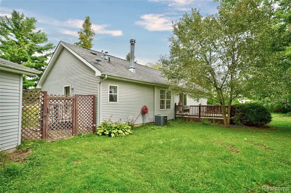 5206 Lippincott Boulevard, Burton, MI 48519 — Photo 42