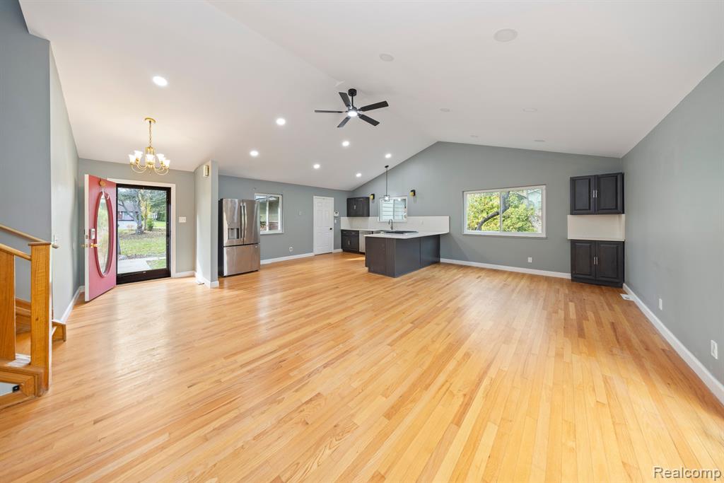 5731 FARMINGTON Road, West Bloomfield, MI — Photo 17