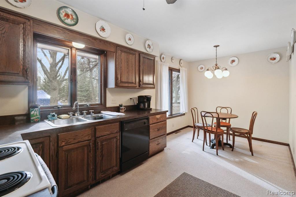9150 Diane Street, Pigeon Vlg, MI — Photo 8