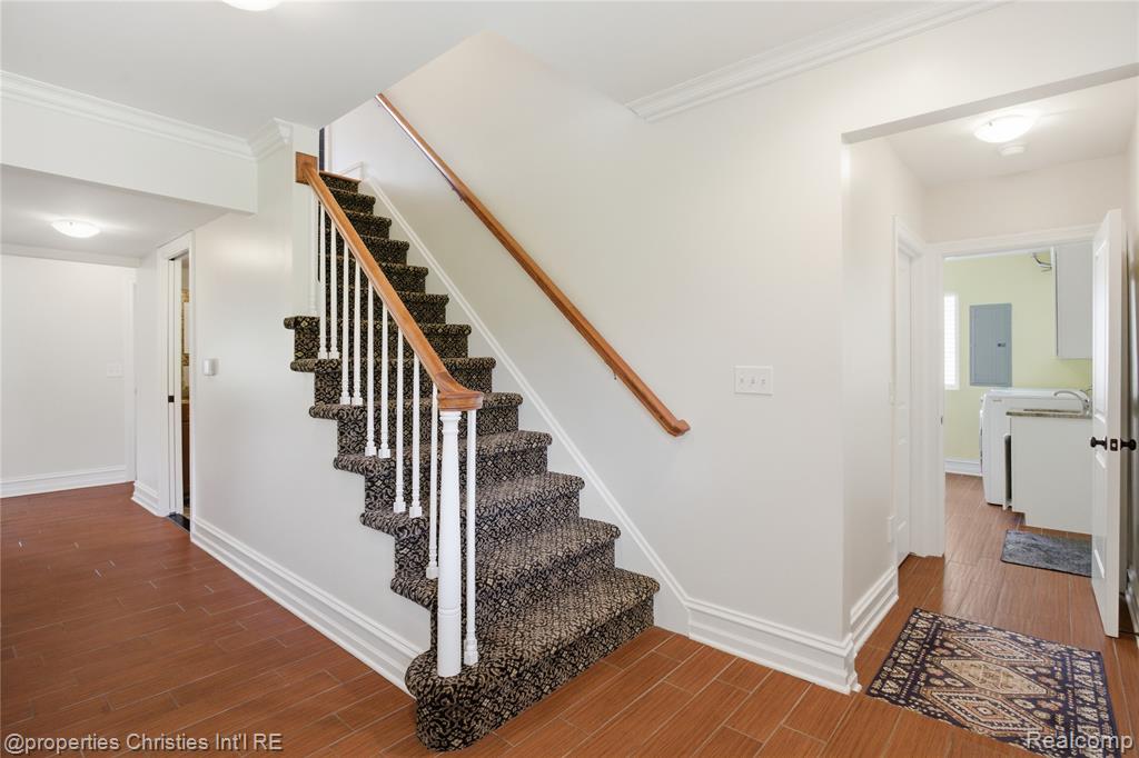 6672 Seth Court, Clarkston, MI 48348 — Photo 16