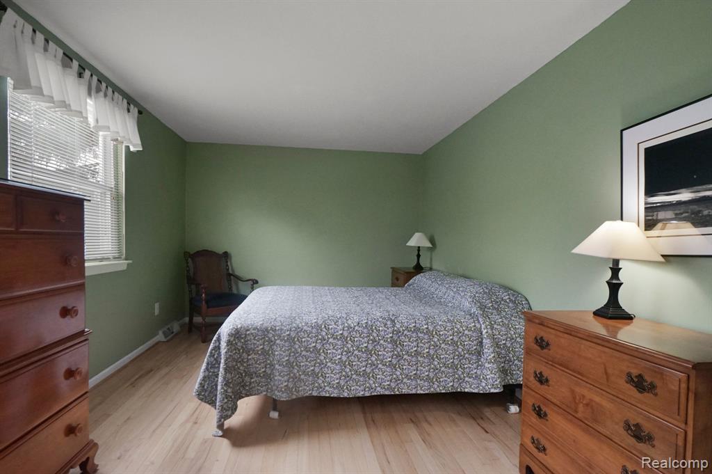 4414 BRANDYWYNE Drive, Troy, MI 48098 — Photo 21
