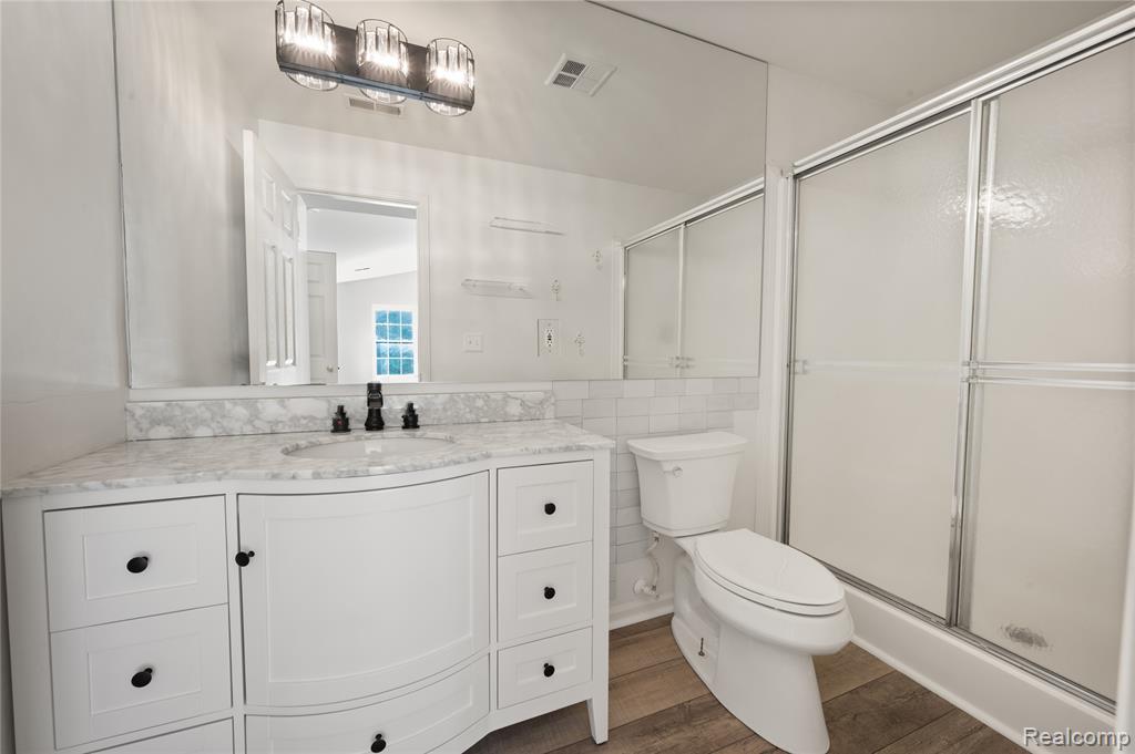 730 Amberly Drive, C, Waterford, MI 48328 — Photo 16