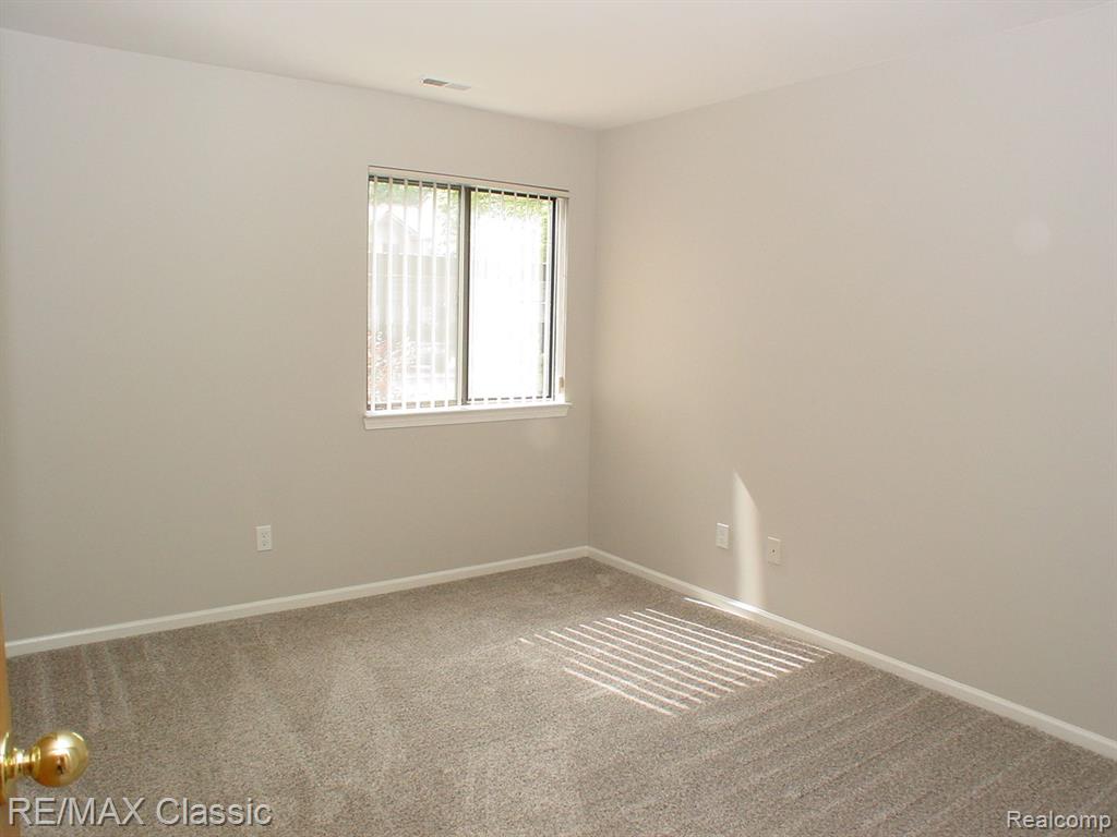 42776 LILLEY POINTE Drive, 171, Canton, MI 48187 — Photo 17