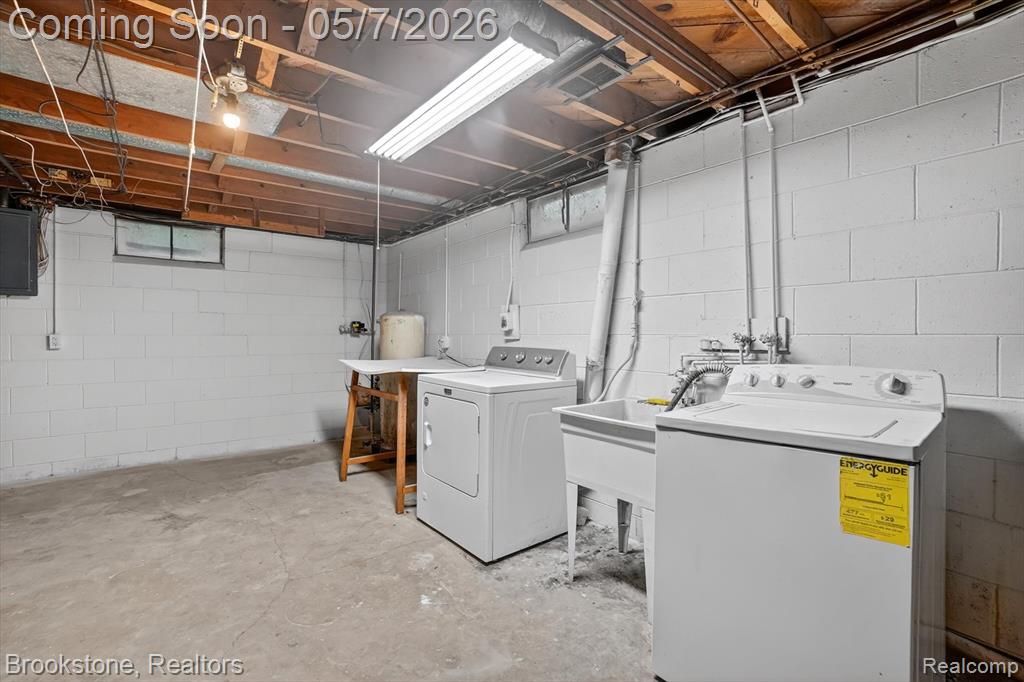 4547 Marlborough Drive, Okemos, MI 48864 — Photo 30