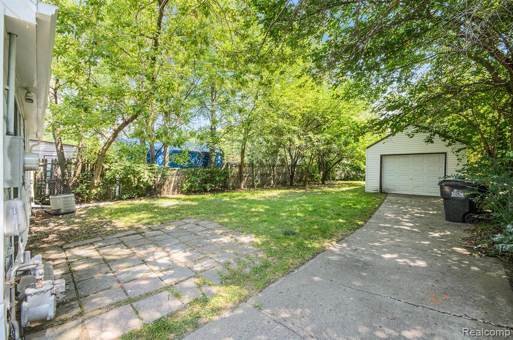 6719 MCGUIRE Street, Taylor, MI 48180 — Photo 16