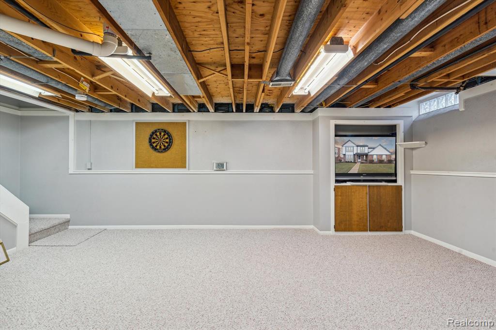 45303 CLAYMORE Drive, Canton, MI 48187 — Photo 42