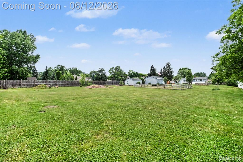 3474 Bilsky Street, Burton, MI 48519 — Photo 18