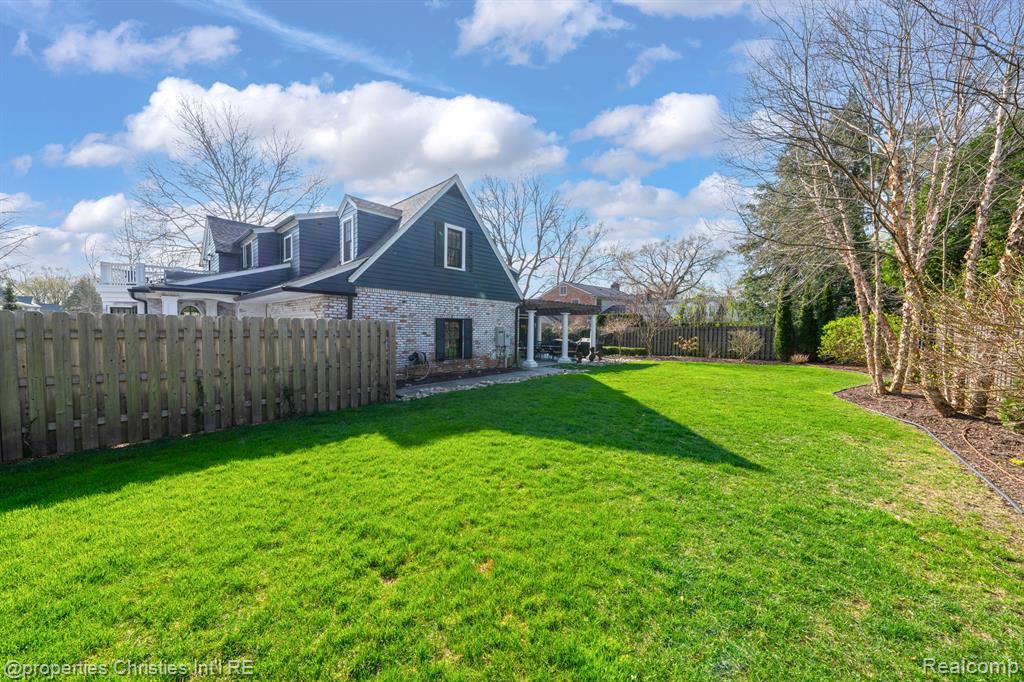 991 N Glenhurst Drive, Birmingham, MI 48009 — Photo 70