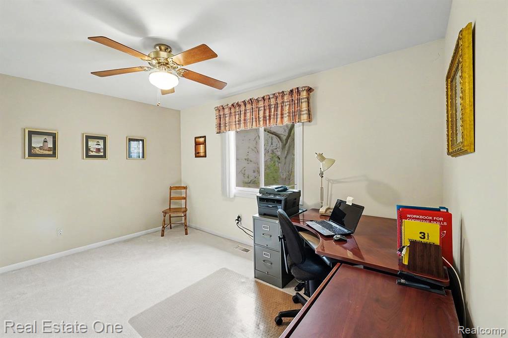 8189 High Point Trail, White Lake, MI — Photo 17