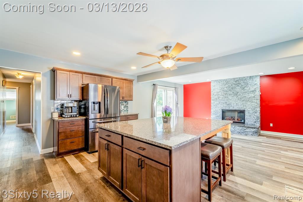 4894 Hillcrest Road, Trenton, MI 48183 — Photo 9