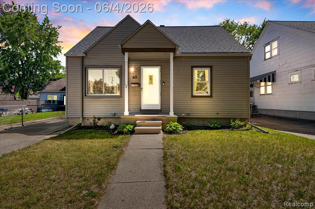 63 W Mahan Avenue, Hazel Park, MI 48030 — front exterior