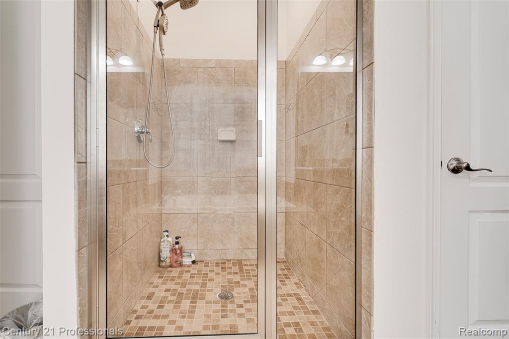 50553 Billenca Drive, Novi, MI — Photo 56