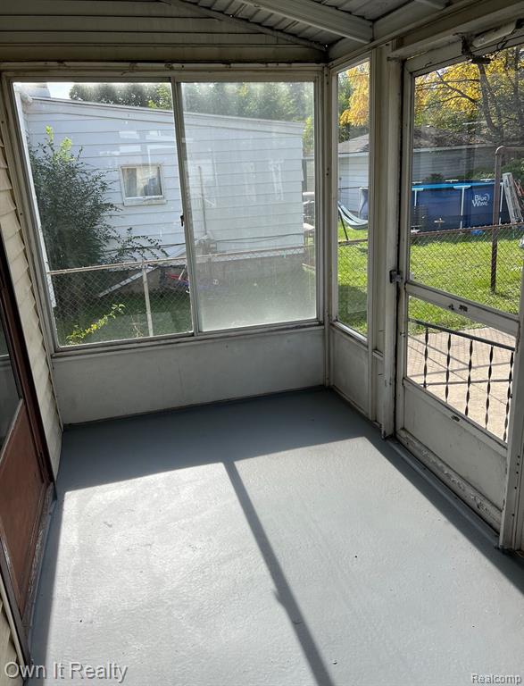 4976 BEDFORD Street, Dearborn Heights, MI 48125 — Photo 14