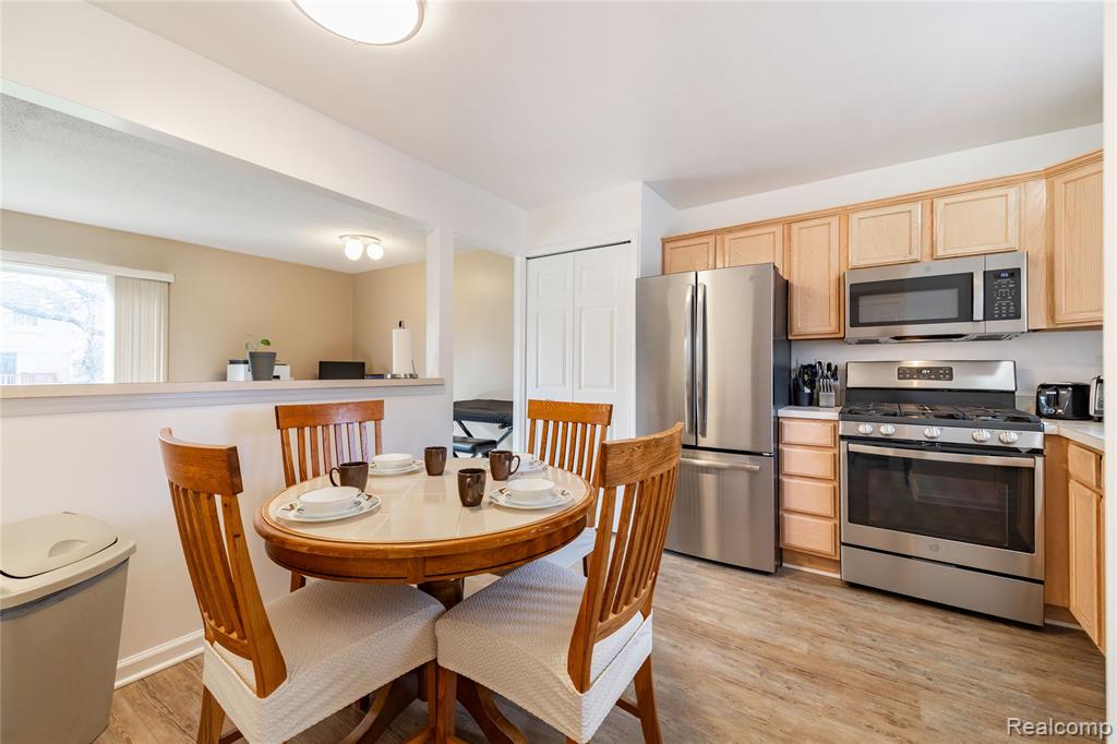 1954 E Franklin Drive, Canton, MI 48187 — Photo 3