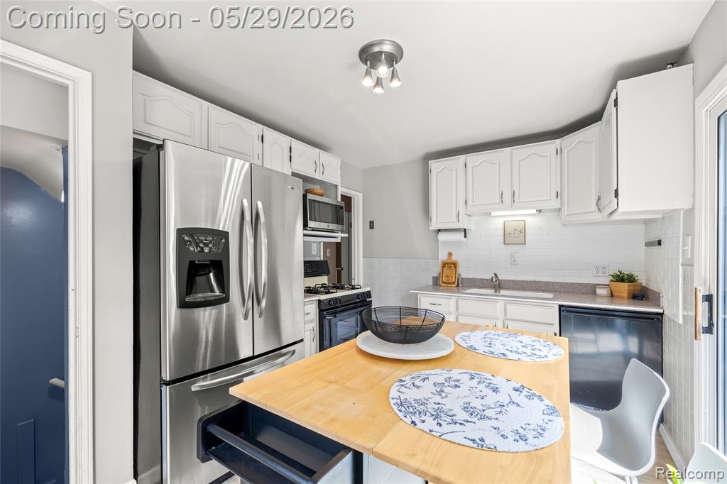1019 Hoffman Avenue, Royal Oak, MI 48067 — Photo 11