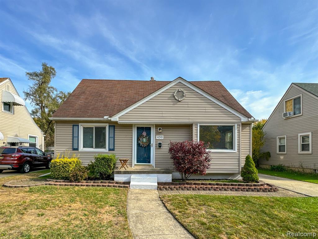 430 N Edgeworth Avenue, Royal Oak, MI 48067 — Photo 2