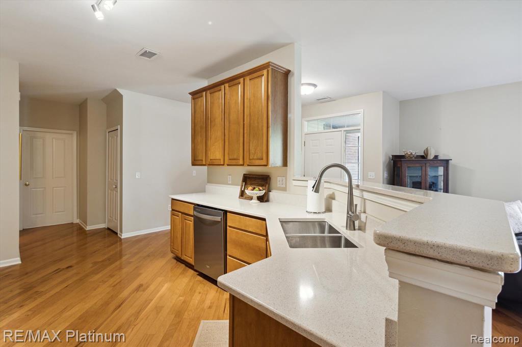 4014 ELIZABETH Avenue, Canton, MI 48188 — Photo 11