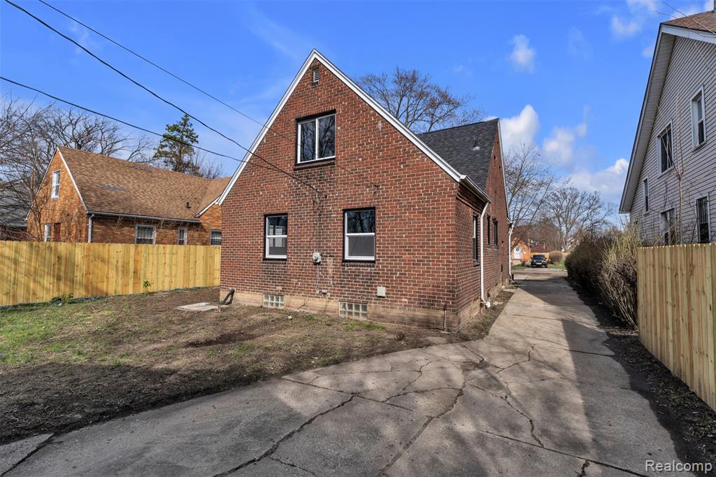 13431 Hartwell Street, Detroit, MI 48227 — Photo 36