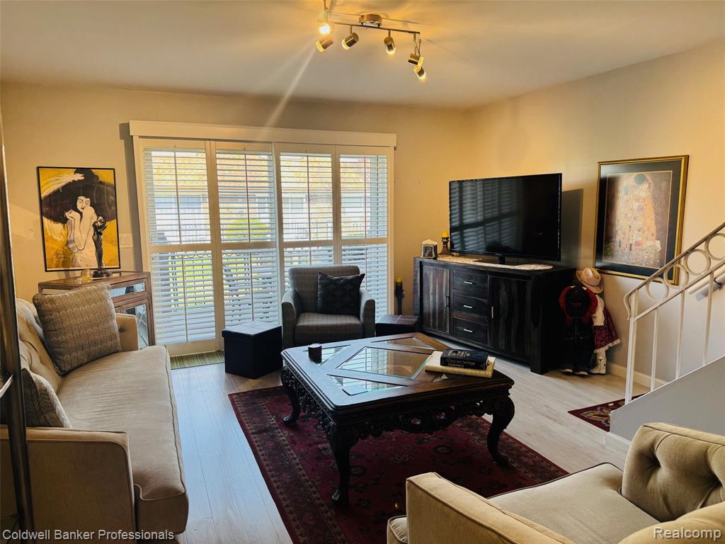 37021 E Aragona Drive, Clinton Twp, MI 48036 — Photo 3