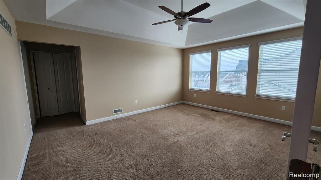 4872 W Stonegate Circle, Lake Orion, MI — Photo 12