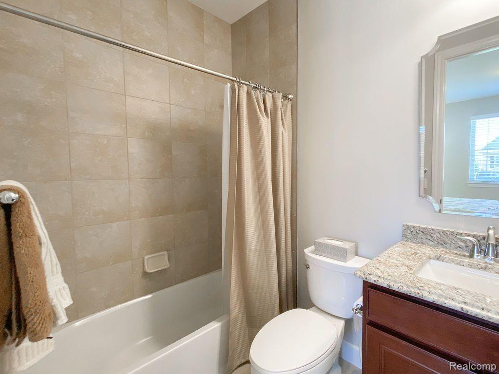 6962 Rawling, Washington, MI — Photo 20