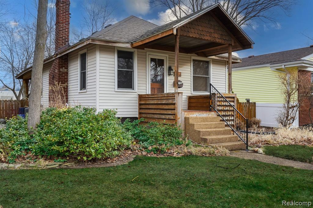 873 HENDRICKSON Boulevard, Clawson, MI — front exterior