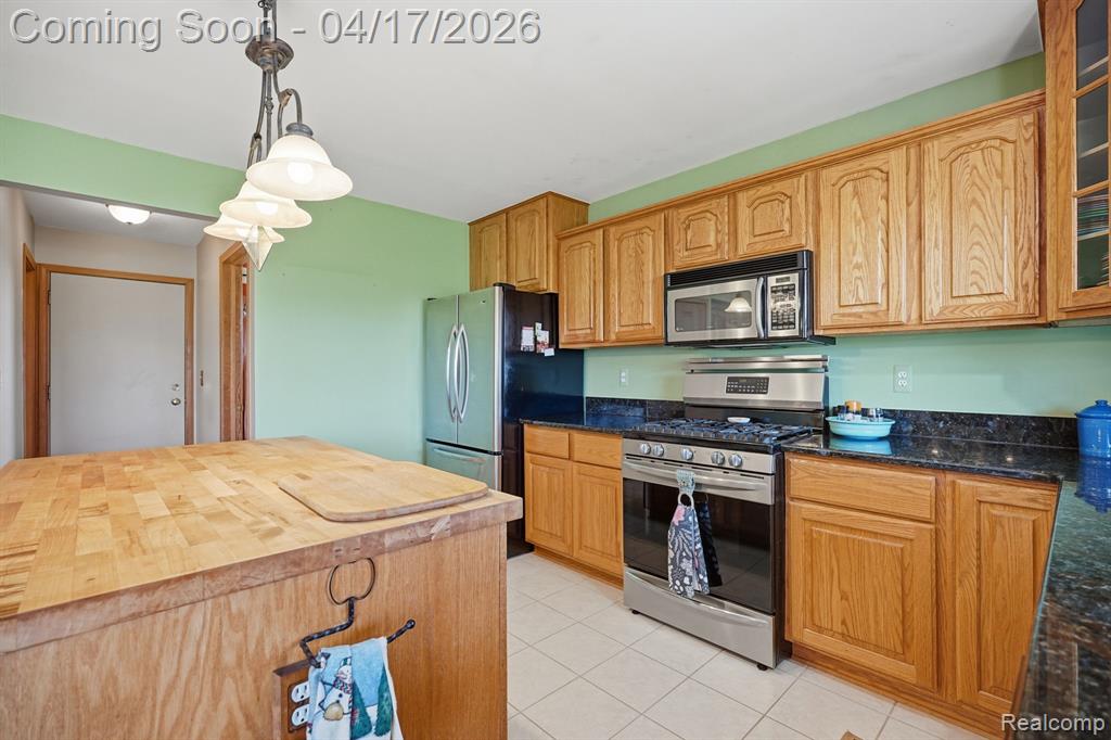 72689 Dequindre Road, Leonard, MI 48367 — Photo 28