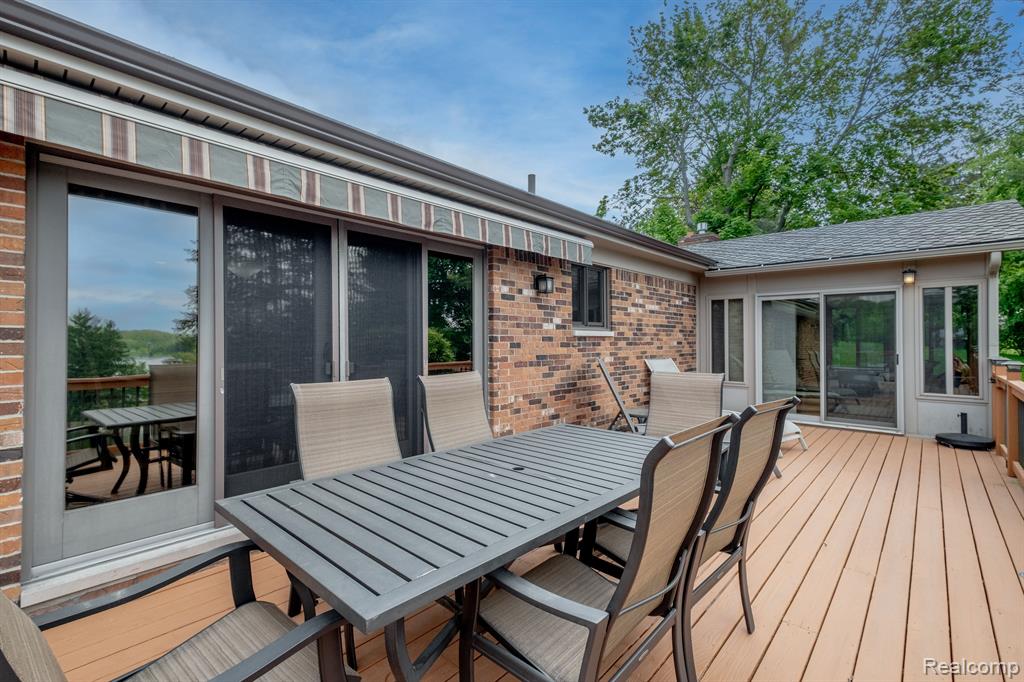 7488 DRIFTWOOD Drive, Fenton, MI 48430 — Photo 33