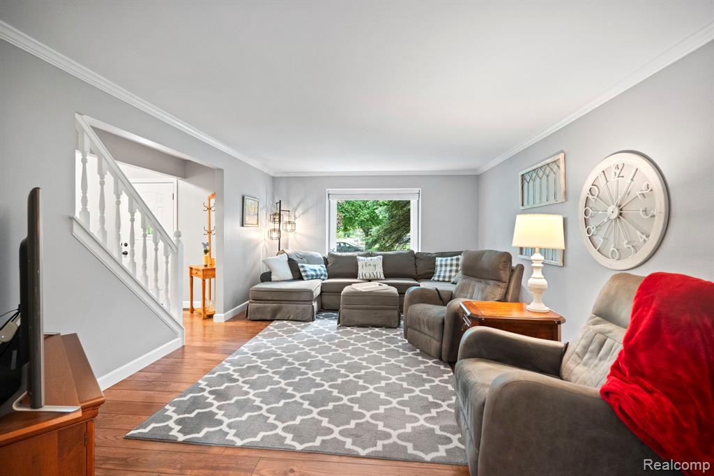 4386 Kelly Circle Drive, Commerce Twp, MI 48390 — Photo 4