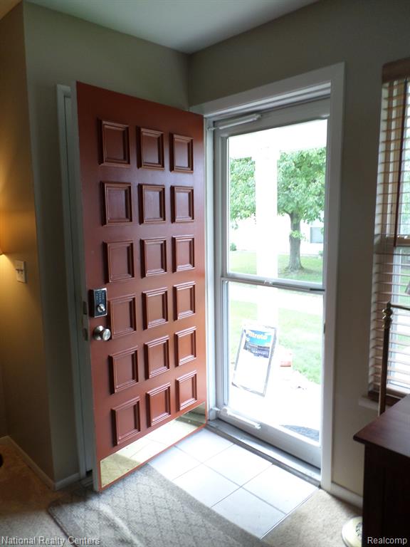 39733 VILLAGE WOOD Lane, Novi, MI — Photo 14