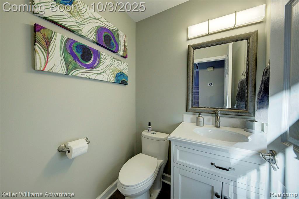 988 Calpernia, Wixom, MI 48393 — Photo 11