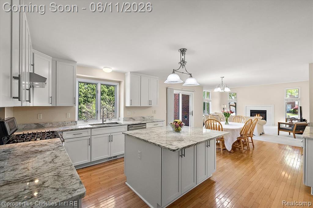 4708 Holland Drive, Troy, MI 48085 — Photo 30