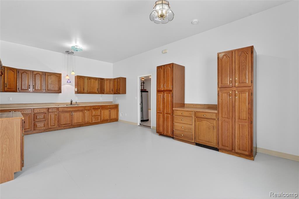 9624 Bridge Lake Road, Clarkston, MI 48348 — Photo 23