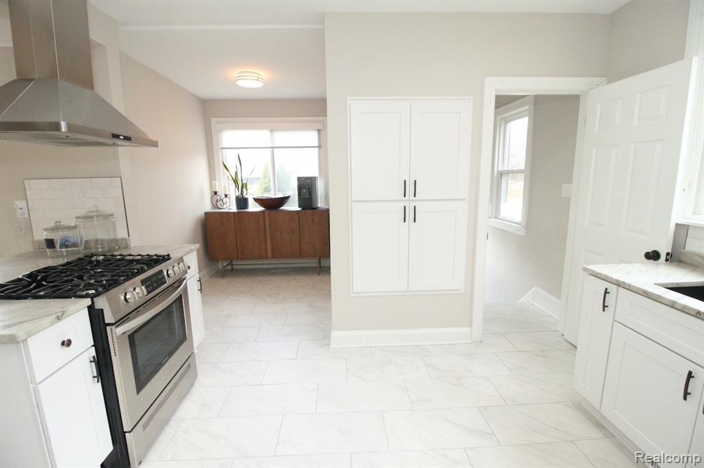 1383 Bishop Road, Grosse Pointe, MI 48230 — Photo 22