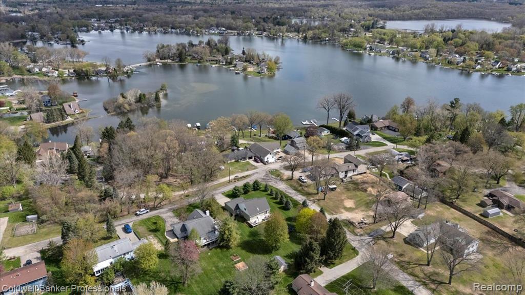715 Eagle Hill, Ortonville, MI 48462 — Photo 5