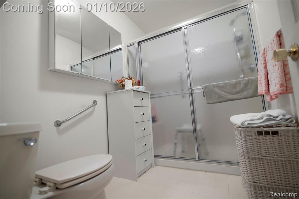 7252 Huntcliff, West Bloomfield, MI — Photo 14