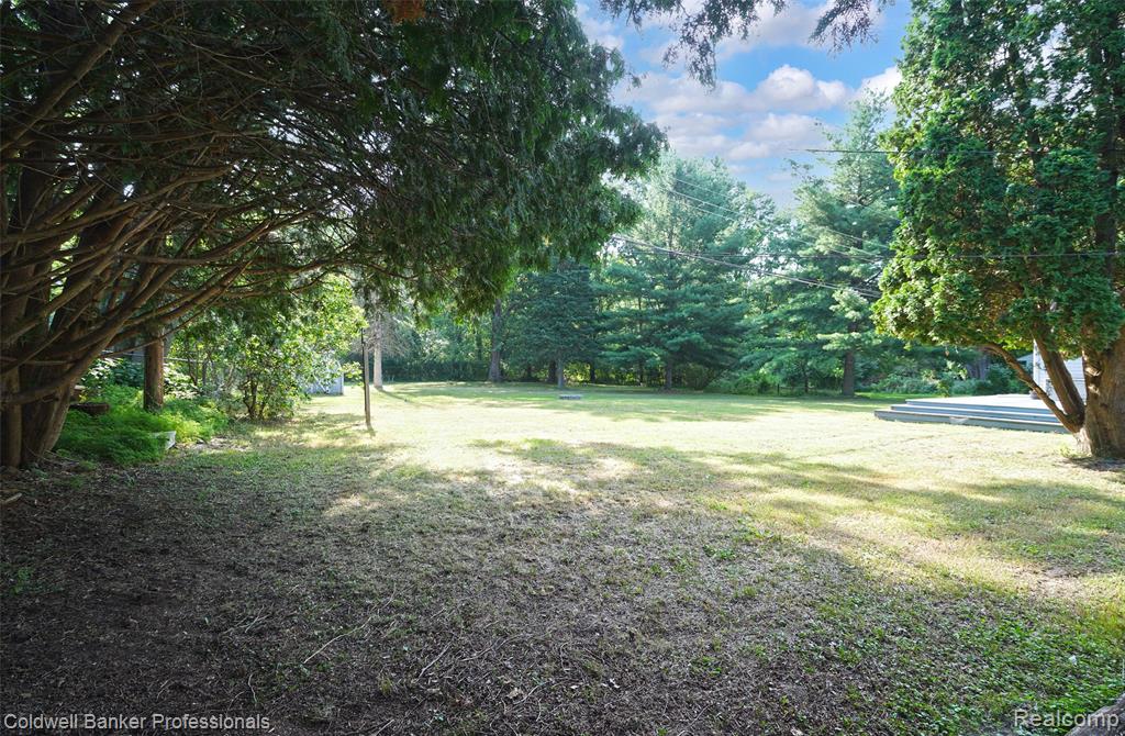 7194 N Center Road, Mount Morris, MI 48458 — Photo 2
