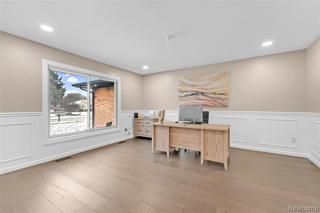 49685 Richardson Drive, Shelby Twp, MI 48315 — Photo 14