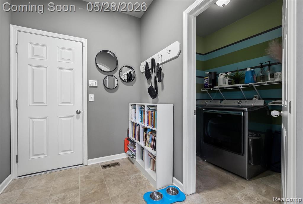 7810 N Central Park, Utica, MI 48317 — Photo 13