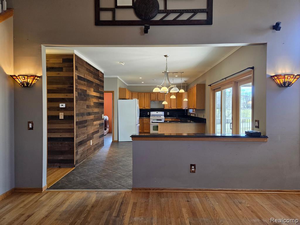 4453 CREEKVIEW Drive, Howell, MI 48843 — Photo 6