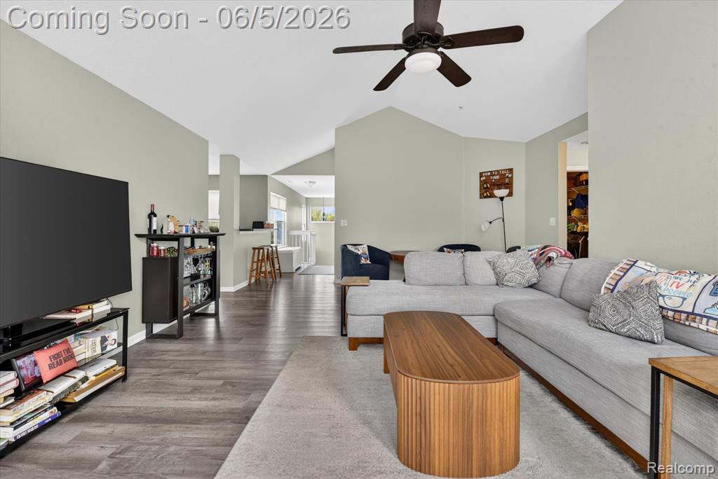 1641 Coburn Drive, Ann Arbor, MI 48108 — Photo 9