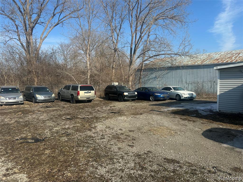 4084 N Dort Highway, Flint, MI 48506 — Photo 5