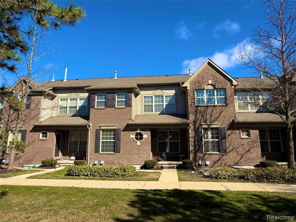 41271 N Maplewood Drive, Canton, MI 48187 — Photo 2