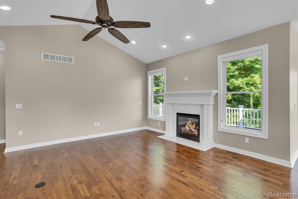 70 FOX HOLLOW Drive, Metamora, MI 48455 — Photo 12